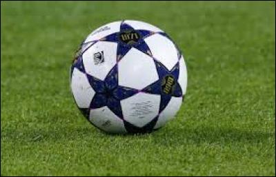 Qui est son joueur de football préféré ?