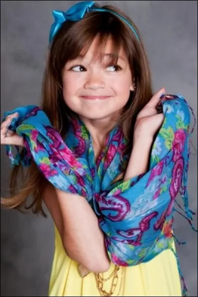 Ciara Bravo joue le rôle de :