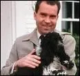 Vous avez la photo du prsident et de son chien. Le chien s'appelle Checkers, qui est le prsident ?