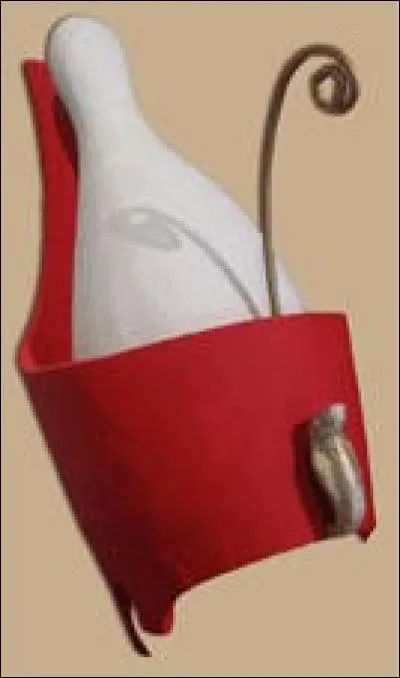 Quelle est cette couronne royale, double, symbolisant les royaumes unifiés de Haute-Égypte et de Basse-Égypte ?