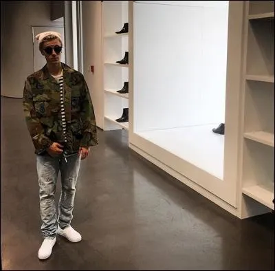 Quel est le nom de son album 2015 ?