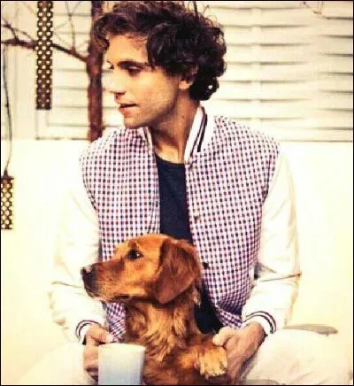 Quelle est la race de ses deux chiennes ?