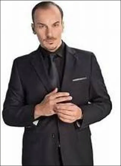 Rey joue aussi dans...