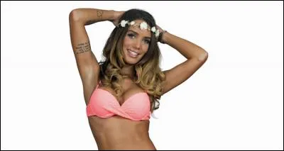 Comment s'appelle cette jeune femme ?