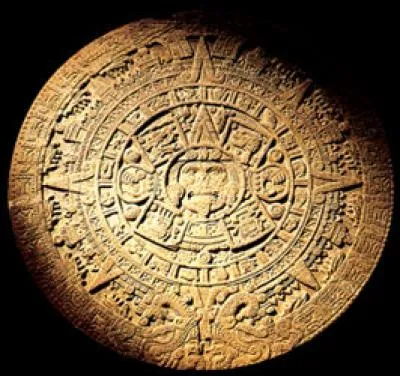 Dans la religion aztèque, combien y a-t-il de soleils ?