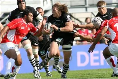 Quel est le nom de ce joueur (balle en main) ?