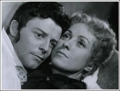 Ces amants célèbres incarnés en 1954 par Gérard Philipe et Danielle Darrieux se prénommaient ?
