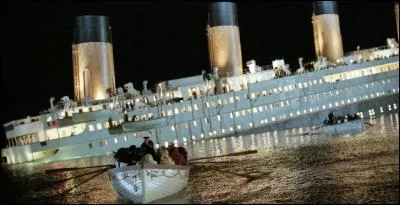 Combien y avait-il de canots de sauvetage sur le Titanic ?