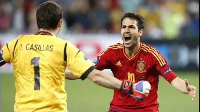 Combien de penalty le gardien espagnol a-t-il arrêtés lors des tirs aux but de l'Euro 2012 ?
