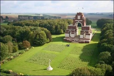 Au moment de la bataille de Verdun, quelle autre bataille a eu lieu en France ?