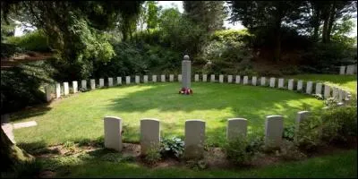 Quelle fut la première bataille à laquelle participèrent les troupes britanniques ?