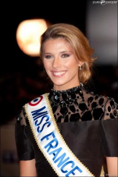 Camille Cerf, miss France 2015 succède à...