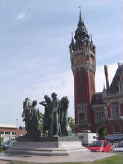 Calais fait partie de quelle région ?