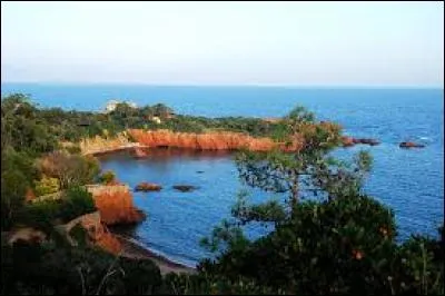 Quel pays n'est pas bordé par la mer méditerranée ?