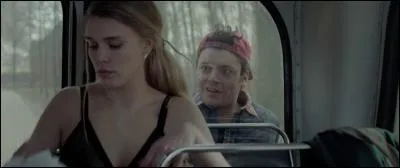 Quel tatouage Boulard remarque-t-il dans le dos de Vivienne?