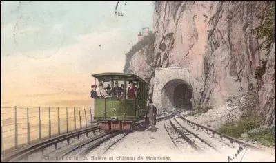 Quel était l'écartement des rails de roulement sur le chemin de fer du Salève ?