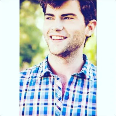 Avec qui Diego est-il sorti dans la 3e saison ?