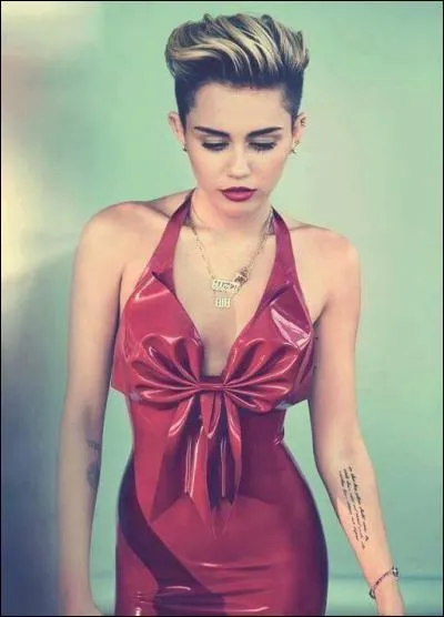 Miley a-t-elle vécu à Toronto?