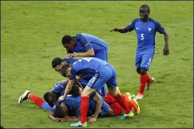Qui permet à la France de gagner le match d'ouverture de l'Euro 2016 ?
