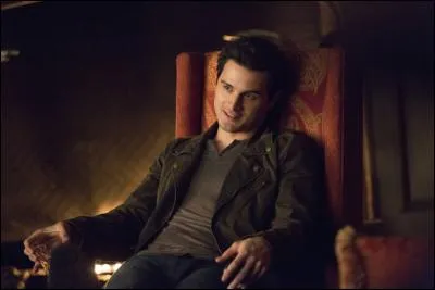 Comment Stefan a-t-il tué Enzo ?