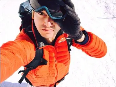 Kev Adams a-t-il déjà frôlé la mort ?