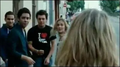 Dans quel film Kev a-t-il eu un rôle de figurant ?