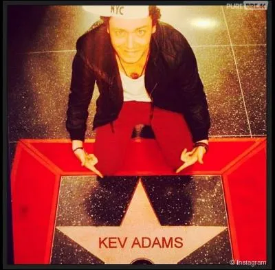 3. Si j'étais dans la tête de Kev je serais quelle fleur ?