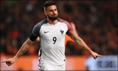 Comment s'appelle cet attaquant ?