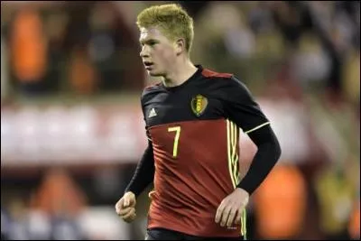 Comment s'appelle cet attaquant ?