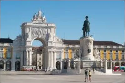 Dans quelle ville se trouve ce bâtiment ?