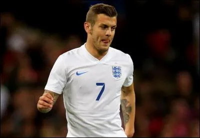 Quel est le nom de ce milieu de terrain ?