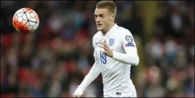 Comment s'appelle cet attaquant ?