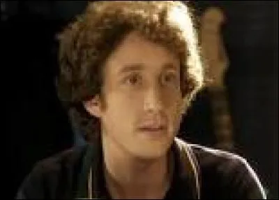 Qui est cet acteur ayant joué dans Soda ?