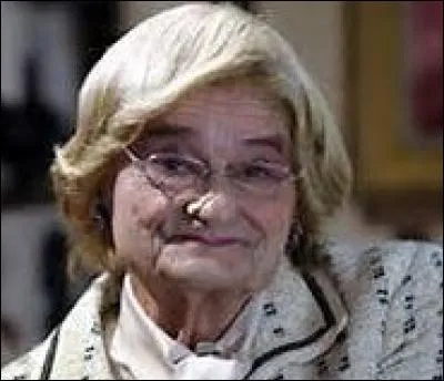 Qui est cette charmante vieille dame ?