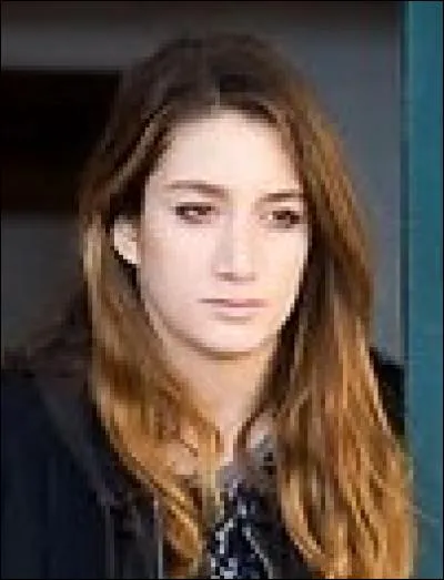 Quel est le nom de famille de Christelle ?