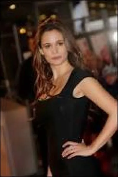 Avec quelle actrice espagnole connue a-t-elle déjà joué ?