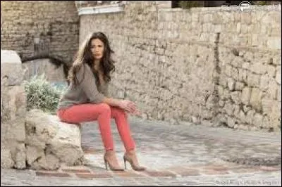 Grâce à quelle série connue s'est-elle fait connaître ?