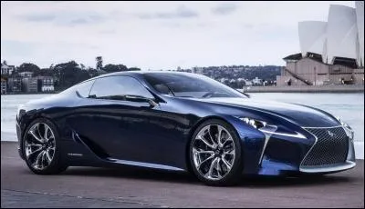 Comment s'appelle cette voiture ?