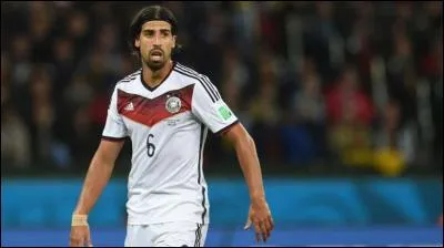 Comment s'appelle ce milieu de terrain ?