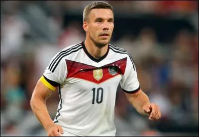 Quel est le nom de ce milieu de terrain ?