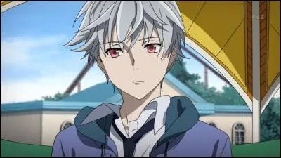 A la fin, que fait Aru Akise ?