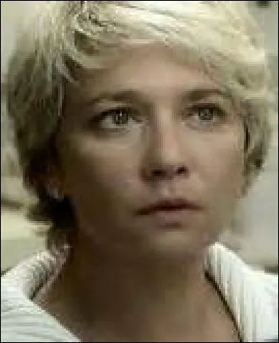 Qui est le p&egrave;re biologique de Gwen ?