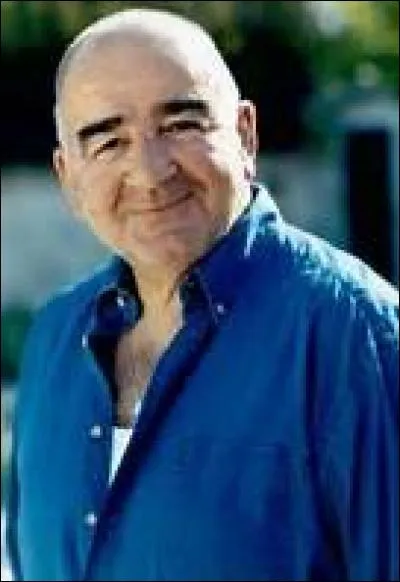 Qui joue le r&ocirc;le du p&egrave;re de Marie ?