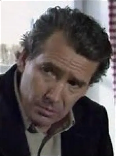 Qui interpr&egrave;te le r&ocirc;le de Lo&iuml;c ?