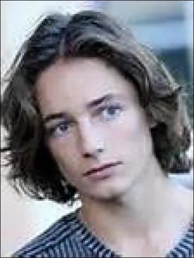 De qui Ronan est-il amoureux ?