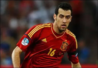 Comment s'appelle ce milieu de terrain ?