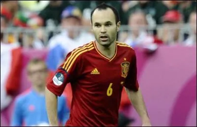 Comment s'appelle ce milieu de terrain ?