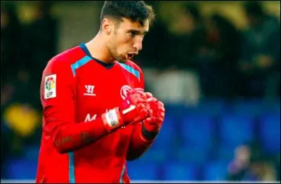 Comment s'appelle ce gardien de but ?