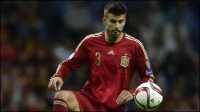 Comment s'appelle ce défenseur ?