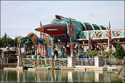 Comment s'appelle le grand restaurant avec un dirigeable sur le toit ?